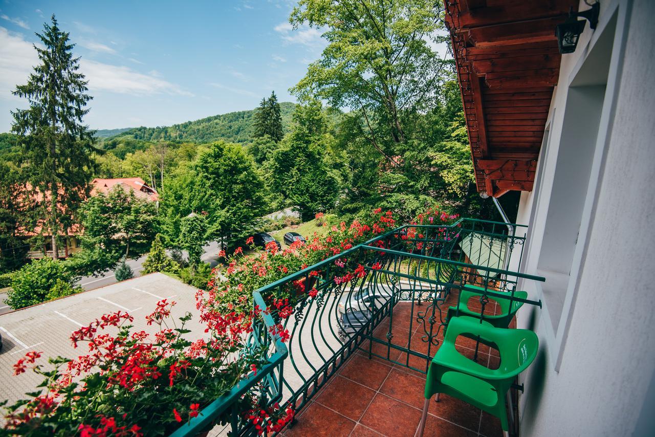 Szandy Sovata Bagian luar foto